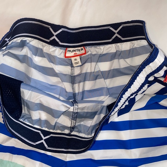 Hunter for Target shorts, tag still on, size XL - Picture 2 of 4